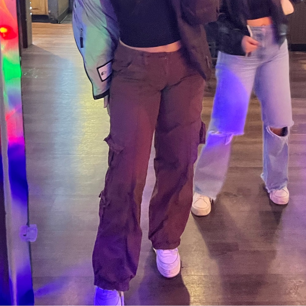 Low waist cargo pants